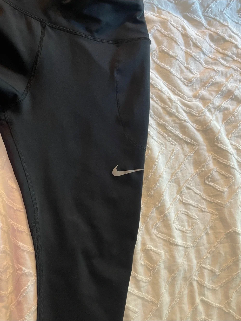 Nike Black women size M Athletic Leggings with Drawstring